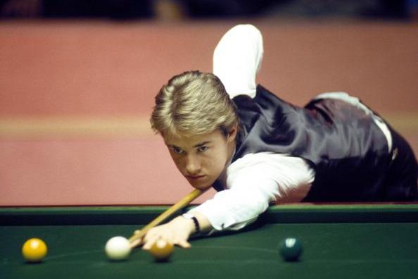 齐达内上海弄堂和樊振东打乒乓球 莫德里奇马塞洛皇马功勋球员点赞