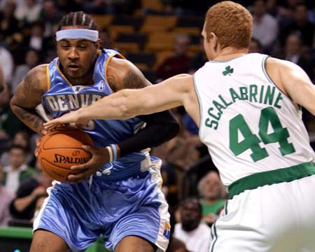 尤文vs乌迪内斯：伊尔迪兹、乔纳森-戴维首发，麦肯尼出战